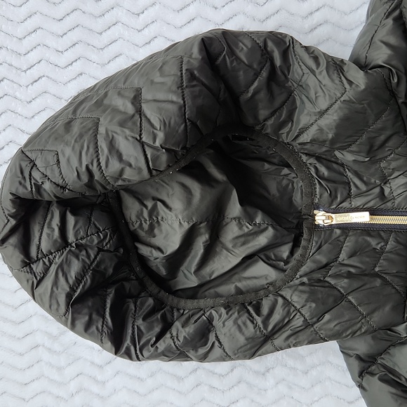 Micheal Kors Packable Down Fill Jackey (Small) - Picture 4 of 8